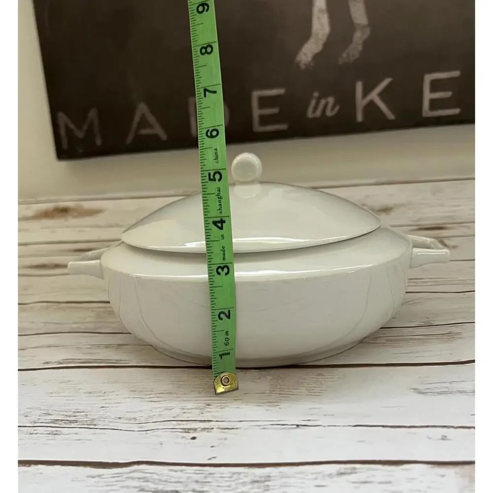 N/A preloved white